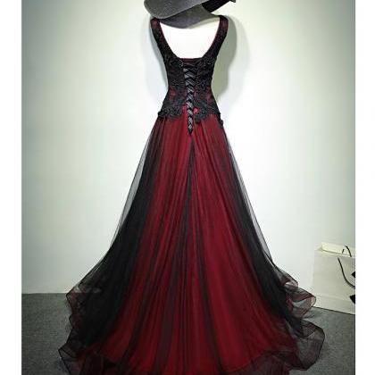 Gorgeous Black And Red V-Neckline T..