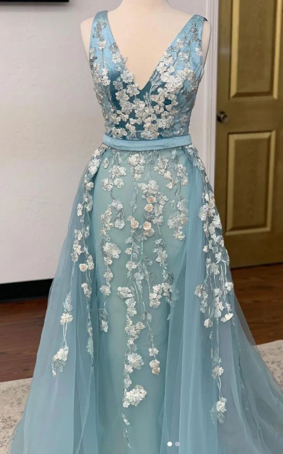 Vintage V Neck Tulle Lace Long Prom Dress Evening Dress cc1684