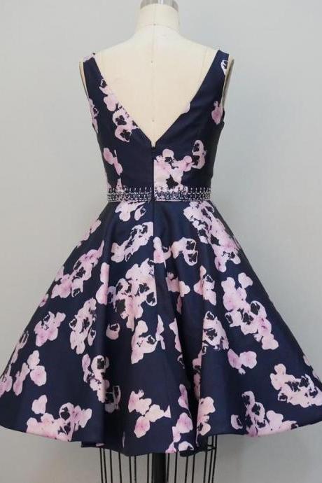 Pattern Print A Line Short Homecoming Dress Satin V-neck Floral Sweet 16 Party Skirt