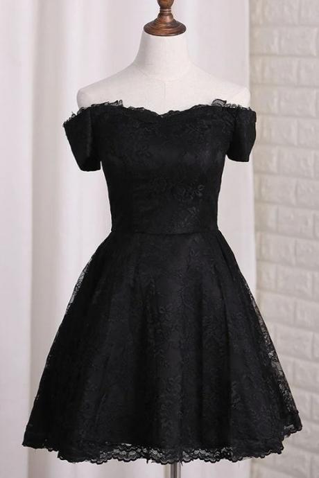 Sexy Black Lace A-line With Appliques Homecoming Dress